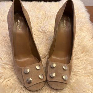 Gucci Suede Heels Size 39